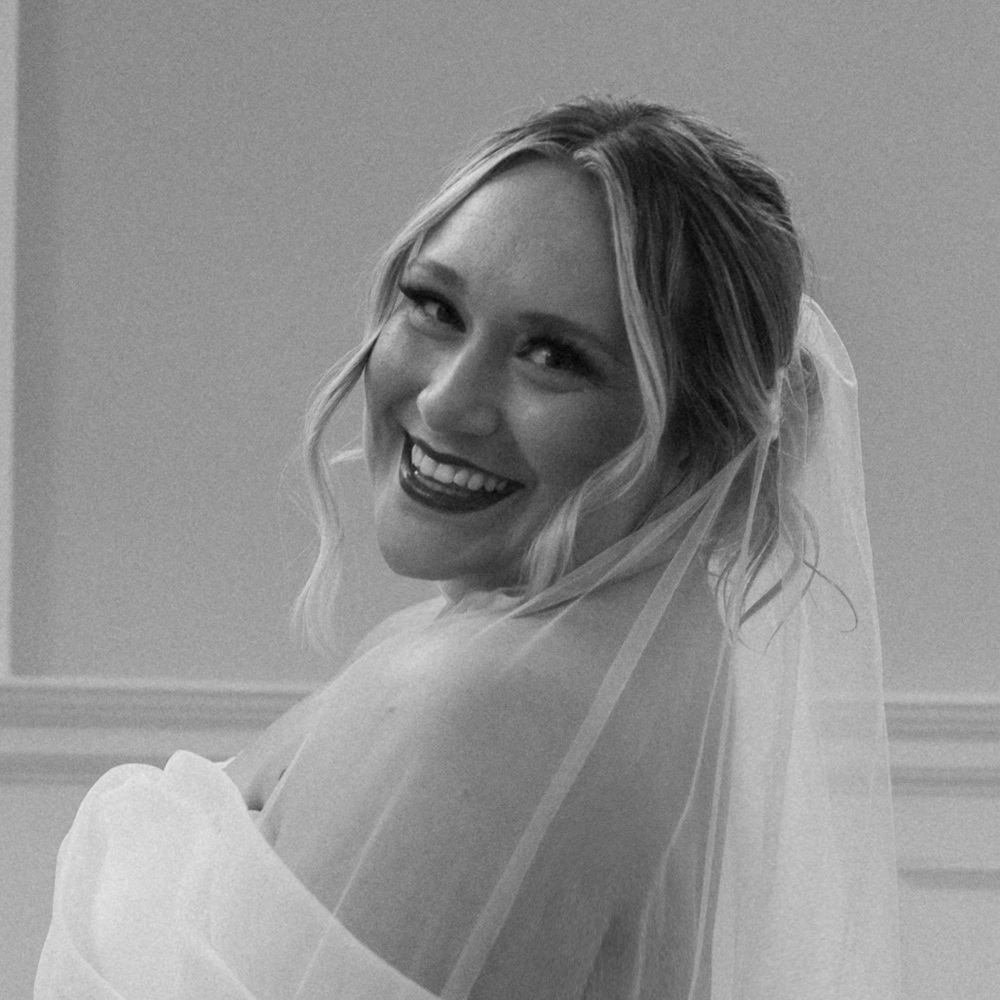 Meet your Posher, Tayler
